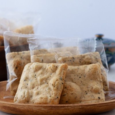 画像1: 関口醸造 ぶっ角 青さのり 10枚×12袋 Rice Cracker Aosa Nori 10Packs x 12Bags