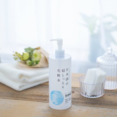 画像2: 日本酒の超しっとり化粧水 500ml NIHONSAKARI MOISTURE LOTION 500ml