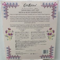 画像2: キャスキッドソン ウォッシュバッグ ギフトセット CATH KIDSTON WASH BAG GIFT SET (2)