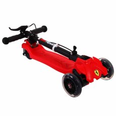 画像2: 池商 スクーデリア・フェラーリ ツイストスクーター レッド 高さ62.4-79.4cm Ikesho Scuderia Ferrari Twist Scooter Red H 62.4-79.4cm (2)