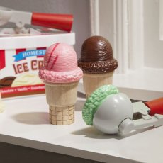 画像3: メリッサ&ダグ ままごと アイスクリームセット 特大ボックス Melissa&Doug Scoop & Stack Ice Cream Cone Playset (3)